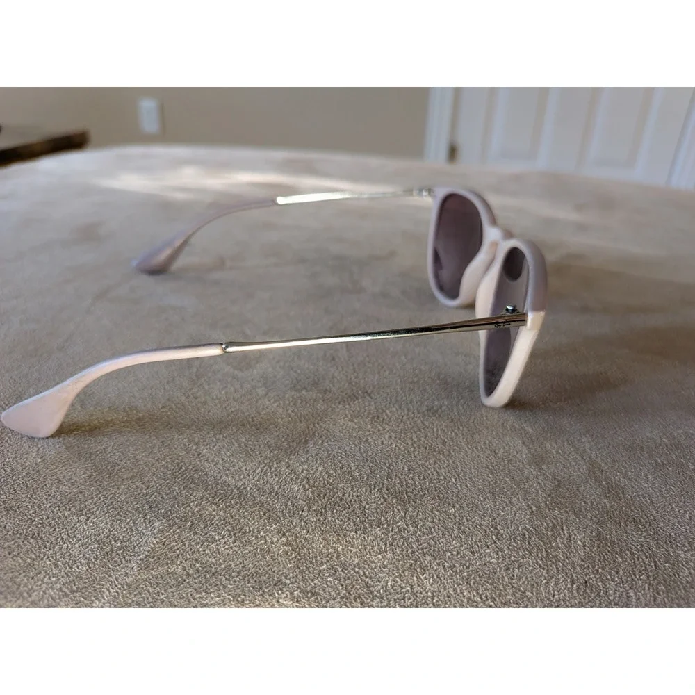 Ray-Ban needs new